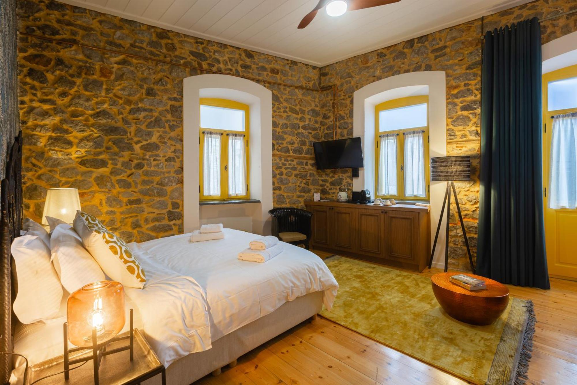 Archo Nafplio Suites & Rooms Exteriör bild